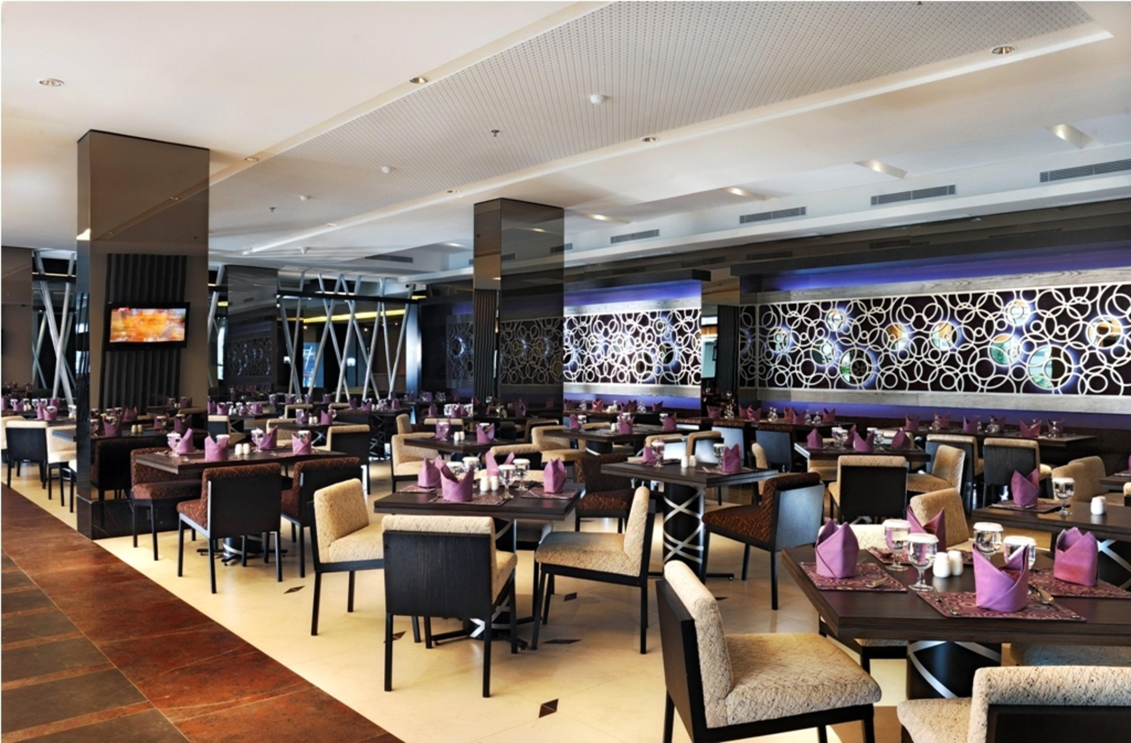 Holiday Inn Bandung Pasteur By Ihg Exterior foto