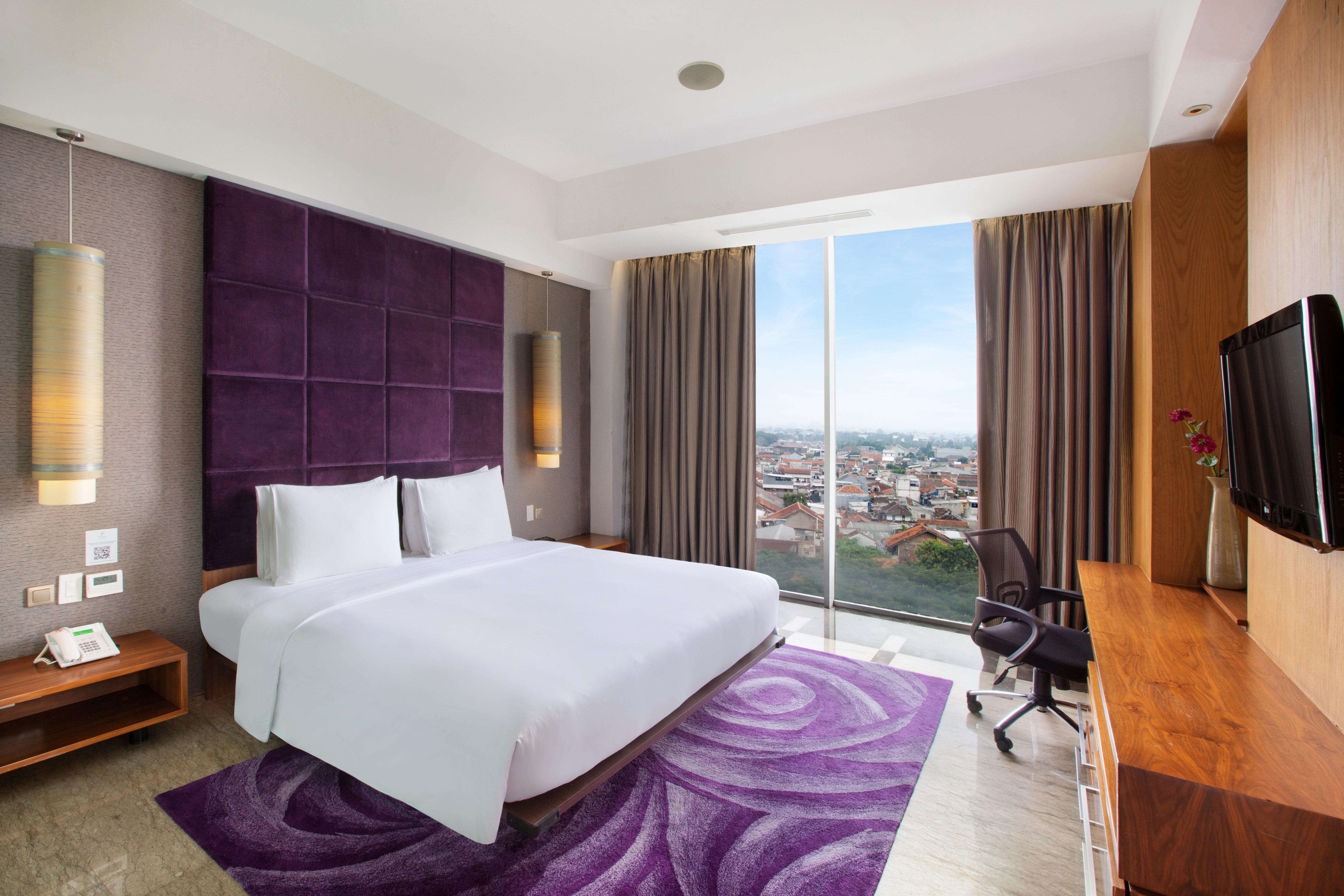 Holiday Inn Bandung Pasteur By Ihg Exterior foto